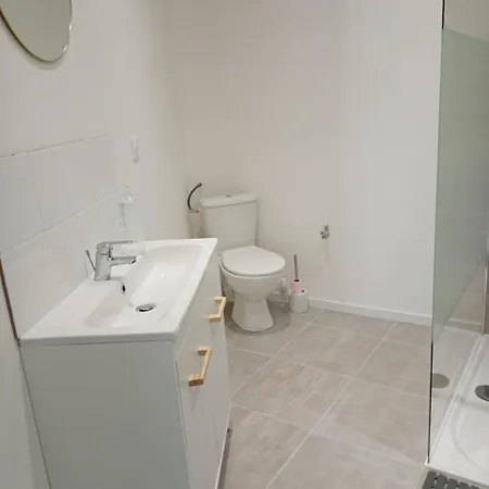 Proche Toutes Commodites